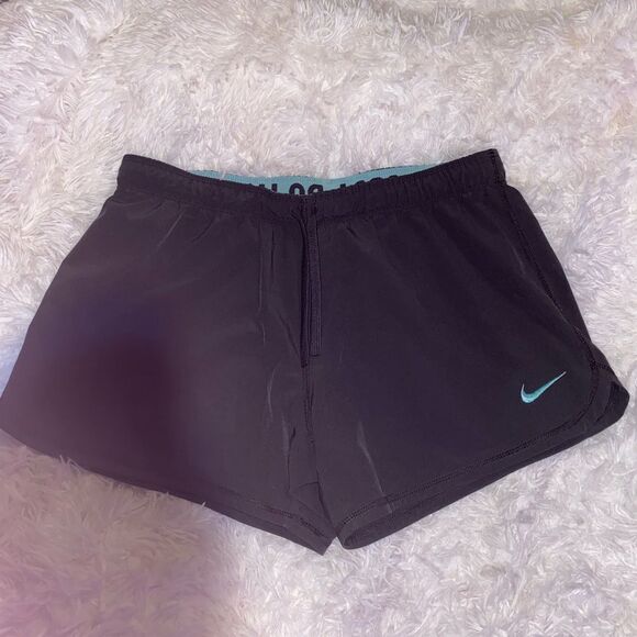 Nike Women’s Dri Fit Medium Gray & Blue Workout Shorts - Picture 1 of 7